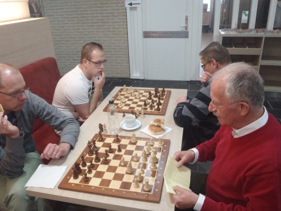 tussen de middag analyse