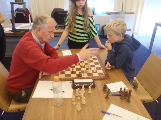 Een balende Hans direkt na de partij