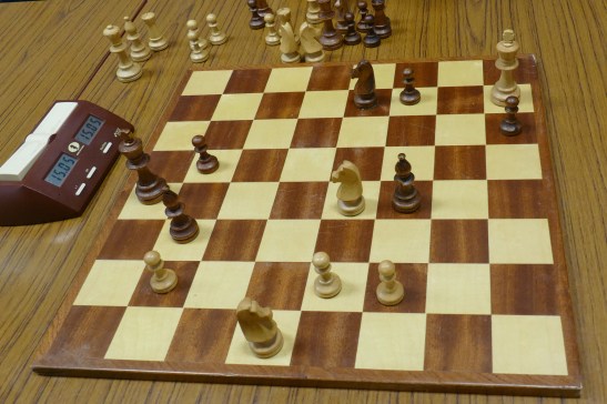 Zwart dreigt mat, hoe wint wit